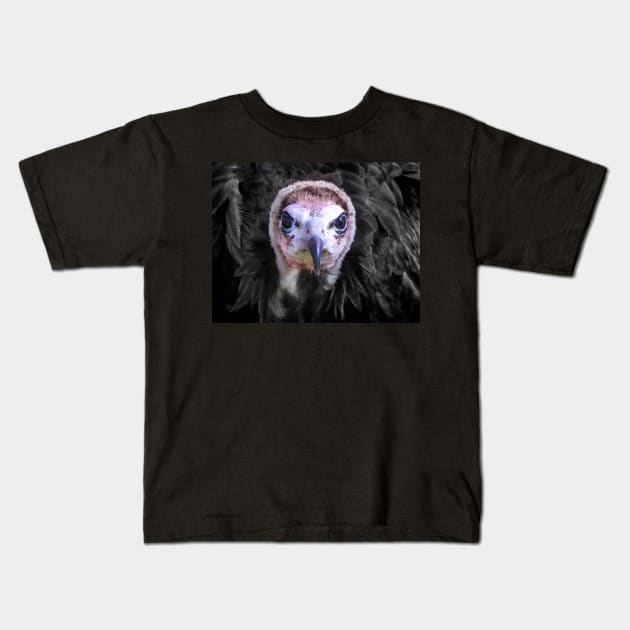 I got my beady eyes on you..! Kids T-Shirt by GeoffCarpenter